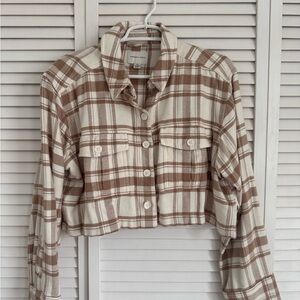 American Eagle Cream & Light Brown Plaid Cropped Shirt Jacket